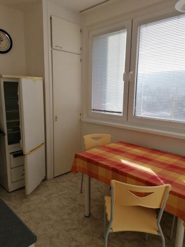 Reality Krásne tiché prostredie, 2 izb. byt, kompl.rek., Galbavého ul. Bratislava - Dúbravka