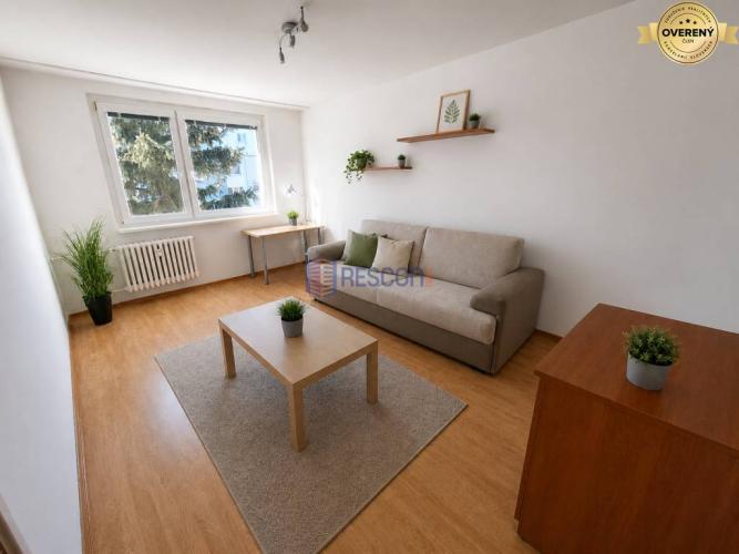Reality 2-izbový byt, 51 m², samostatné izby, tichý, výhľad do zelene,K.Adlera