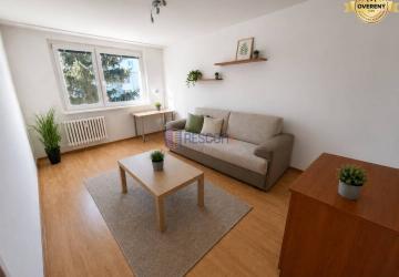 Reality 2-izbový byt, 51 m², samostatné izby, tichý, výhľad do zelene,K.Adlera