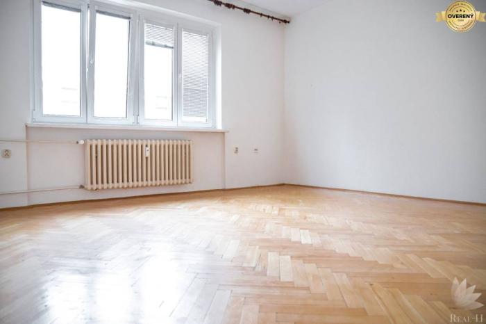 Reality Snívate o mestskom bývaní ,využite príležitosť skvelého tehlového bytu
