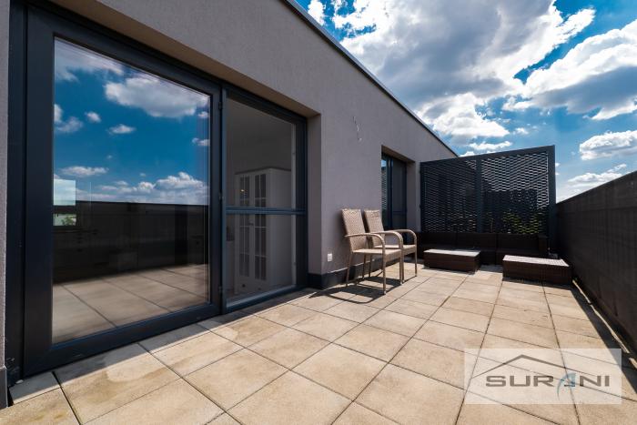 Reality Moderný 2-izbový byt s veľkou terasou 16 m² | parkovacie státie | Bratislava – Vrakuňa.