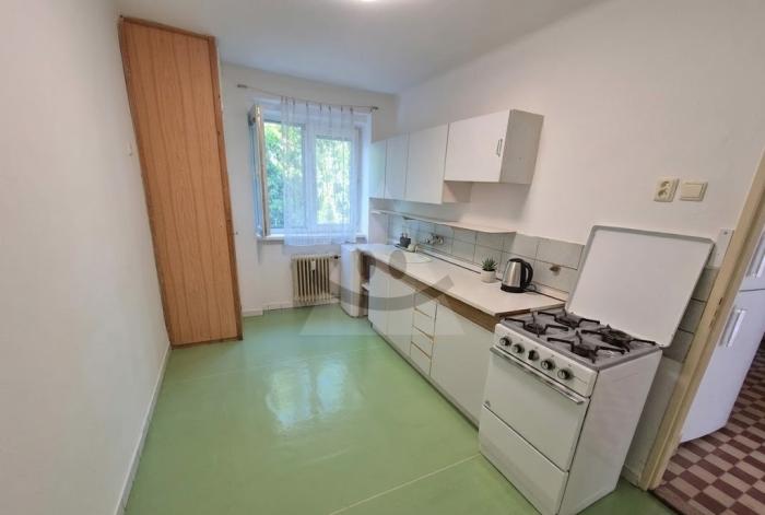 Reality 2-izbový byt byt, Komárno