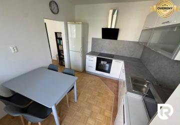 Reality RADO | Prenájom - priestranný 5-izb. byt 96 m² | Žilina - Solinky