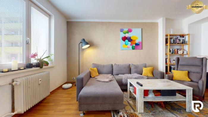 Reality RADO | Priestranný 2i byt v tehlovej stavbe | 53,38 m² | Trnávka