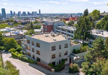Reality RADO | Staré Mesto | 5i byt 175 m² + 4 balkóny + možnosť 2× parking