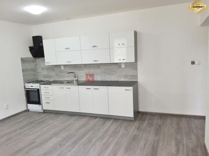 Reality Prenájom 3-izbový byt 65 m2 vo Vrútkach