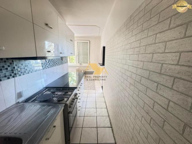 Reality Exkluzívne! Predám 3 izbový byt s balkónom v Nových Zámkoch