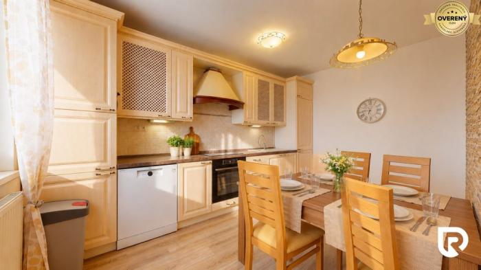 Reality RADO | 2-izbový byt 65m2 s terasou + parking | Trenčín