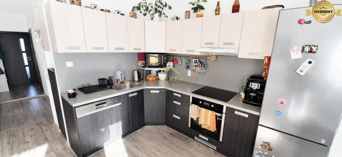 Reality Prenájom pekný 3 izbový byt Sabinovská ulica, Bratislava II Ružinov