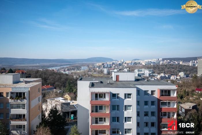 Reality 1.BCR | 2 – IZB.BYT, ZREKONŠTRUOVANÝ, PIVNICA,MOZARTOVA, BRATISLAVA