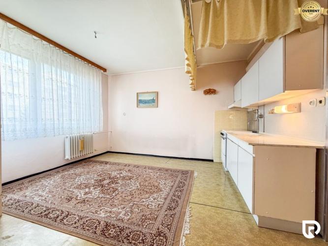 Reality RADO | 1i byt 36m2 s balkónom, Soblahovská - Trenčín
