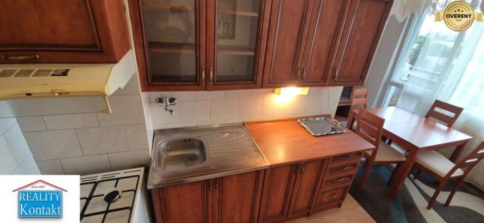 Reality Na predaj 2 izbový byt 62m2 s 3 balkónmi - Nové Zámky