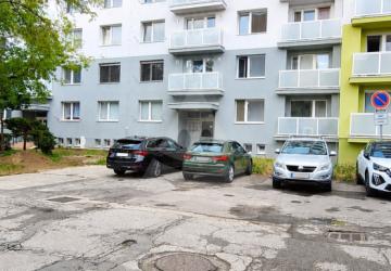 Reality 5 a viac-izbový byt byt, Považská Bystrica