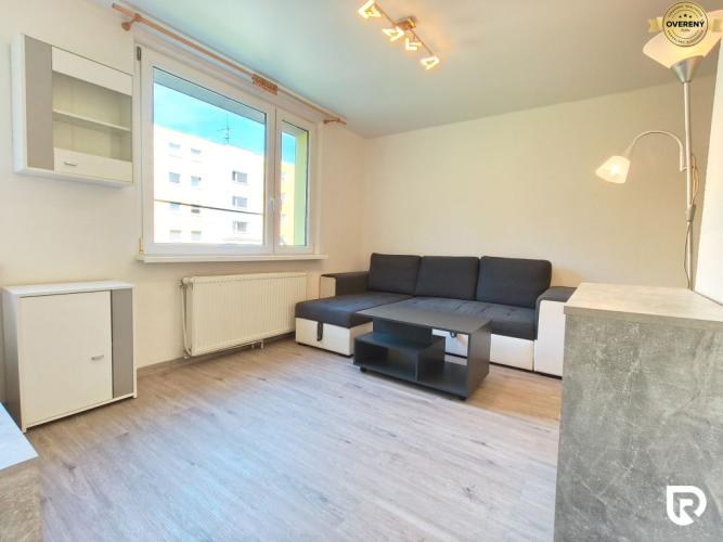 Reality RentHub | Pekný zariadený 1-izbový byt s parkovaním | 30m² | Nemce