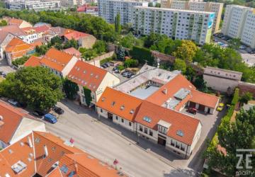 Reality Unikát 5-izbový tehlový byt s terasou 123,3 m² s krytým státim
