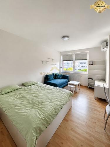 Reality Prenájom pekný 1 izbový byt, Tomášikova ulica, Bratislava II. Ružinov