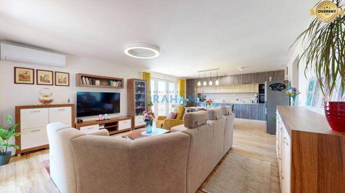 Reality Jedinečný 4-i penthouse s panoramatickými výhľadmi, Bory, 2x Parking