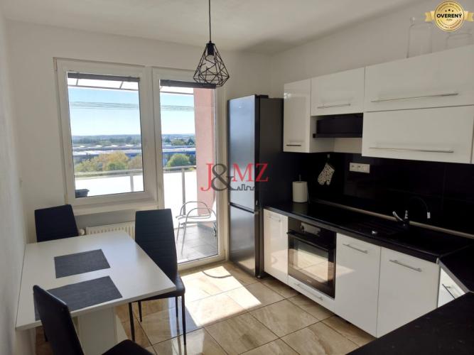 Reality PRENÁJOM – priestranný 3-izbový byt, 83 m², V. Rybníky