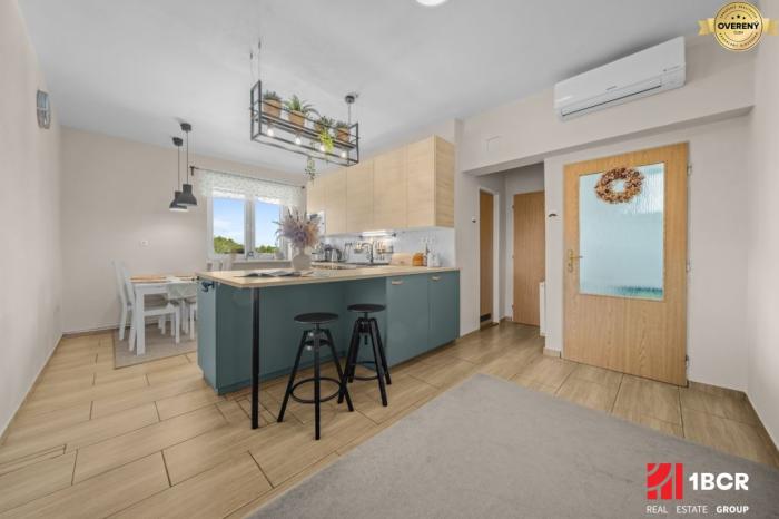 Reality 1.BCR | VELKÝ 3-IZB BYT 77m², BALKÓN 12m², VEĽKÉ LEVÁRE