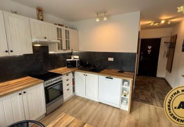 Reality REZERVOVANÝ 1 izbový byt 40 m²  Zvolen Lipovec