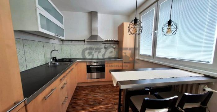 Reality Na prenájom 3-izb. byt Toryská ul. - Vrakuňa