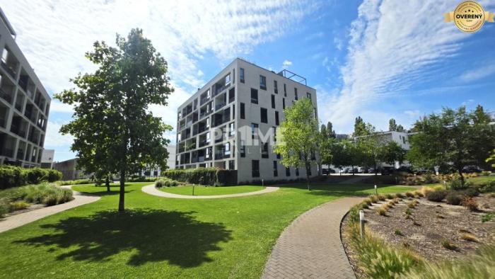 Reality PENTHOUSE – moderný 2i byt s výnimočnou 69 m² terasou, AHOJ PARK
