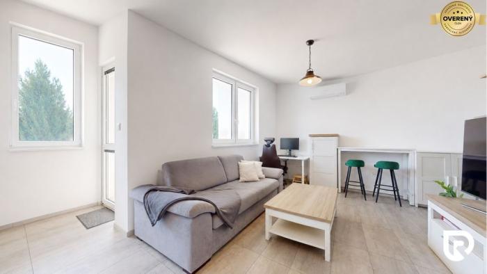 Reality RADO | 1-IZB. BYT 38m²+7m² BALKÓN | PARKOVANIE | PODUNAJSKÉ BISKUPICE