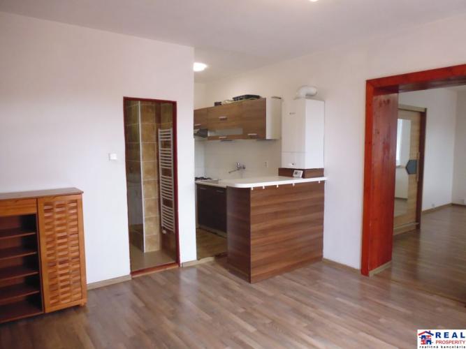 Reality Atypický 1,5-izbový byt, veľký balkón - RADLINSKÉHO - blízko centra