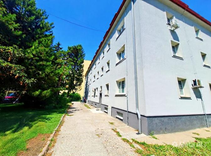 Reality REB.sk priestranný 2 izbový byt v atraktívnej lokalite blízko centra