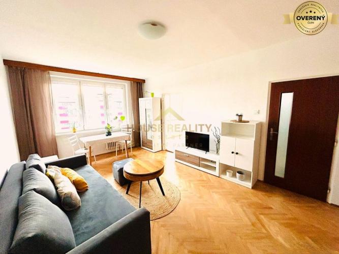 Reality Prenájom pekný 2 izbový byt, Solivarská ulica, Bratislava II. Ružinov