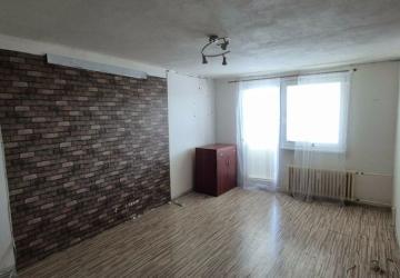 Reality Na PREDAJ 1-izbový byt s balkónom - Nové Zámky