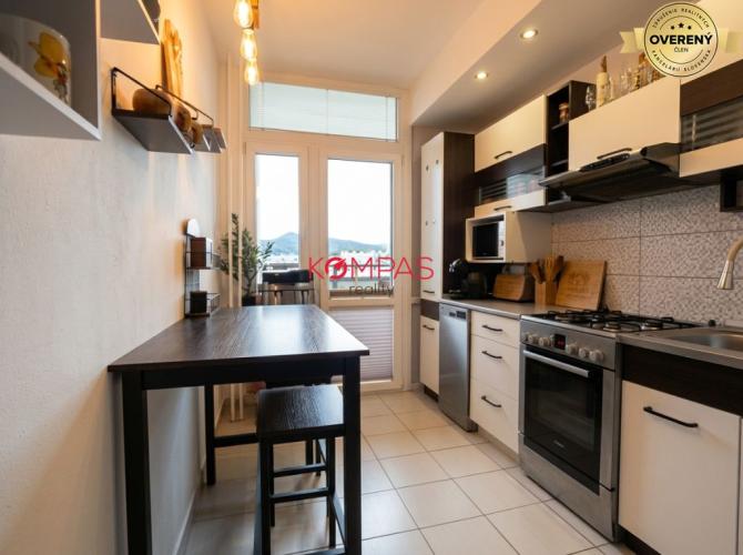 Reality ZREKONŠTRUOVANÝ MODERNÝ 2 - IZB.BYT S LODŽIOU, BB - SÁSOVÁ, PRÍJEMNÝ