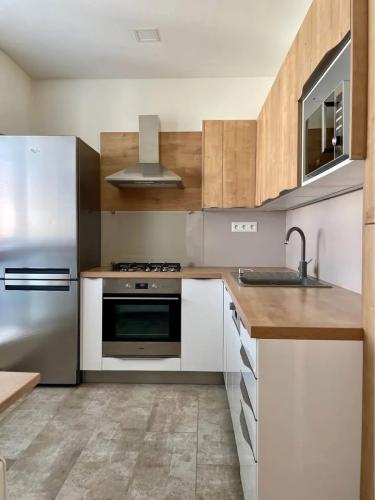 Reality RUŽINOV – EXNÁROVA | 2-IZBOVÝ BYT 55 m² | 2 BALKÓNY