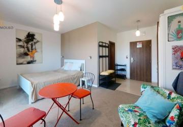 Reality Na prenájom 1-izbový apartmán vo Veľkej Lomnici