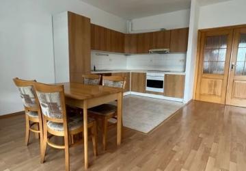 Reality KRAMÁRE – STROMOVÁ | PRIESTRANNÝ 2-IZBOVÝ BYT | 78 m² | 9 m²