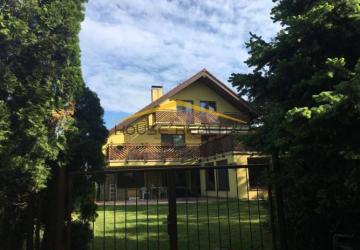 Reality Predaj nadštandardný 9 izb. dvojgeneračný RD, okr. Senec, Nová Dedinka