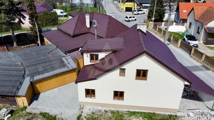 Reality dom, Martin, Jahodníky