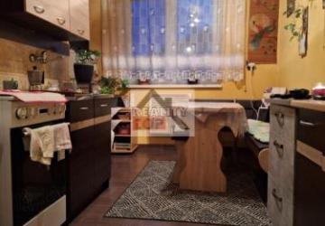 Reality Rodinný dom s terasou, 2 garáže a veľký dvor