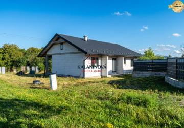 Reality Moderný 4-izbový bungalov s terasou, Čakanovce, Košice-okolie, 7-árov