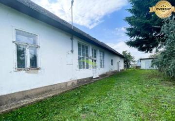 Reality Chalupa - tehlový DOM - blízko Morského oka, s úžasným pozemkom