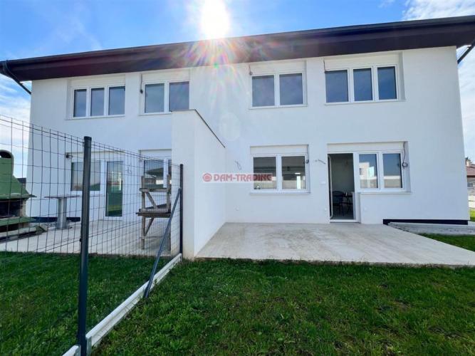 Reality ** NOVOSTAVBA ** 4 izbové mezonety v dvojdome, ÚP 120m2 – OKRUŽNÁ ULICA, BERNOLÁKOVO