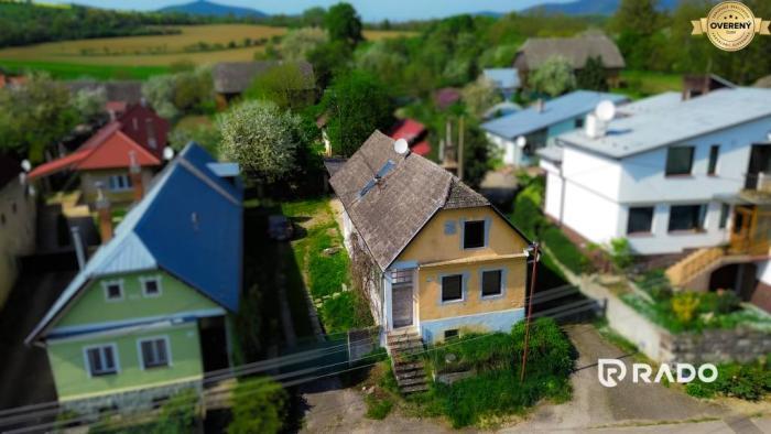 Reality RADO | Vidiecky rodinný dom s pozemkom 1311m2, Adamovské Kochanovce