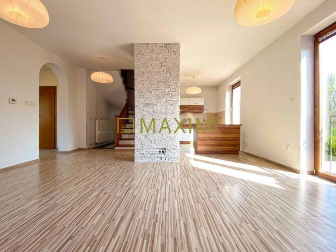 Reality NOVÁ CENA! Rodinný dom, 5-izbový, dvojpodlažný, podpivničený, Kátlovce