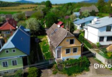 Reality RADO | Vidiecky rodinný dom s pozemkom 1311m2, Adamovské Kochanovce