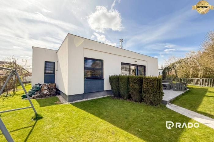 Reality RADO | 4i RD 300m2 s pozemkom 640m2, Javorinská - Trenčín