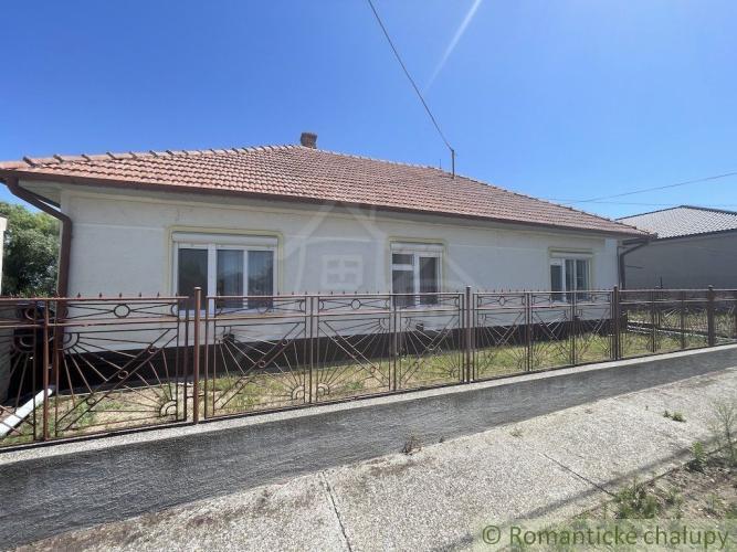 Reality Päťizbový rodinný dom s garážou v Tvrdošovciach