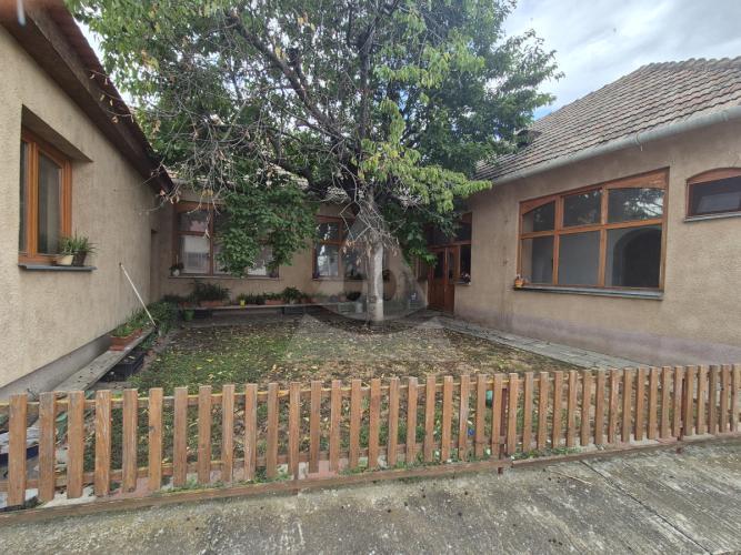 Reality 4-izbový dom dom, Kolárovo, Kolárovo