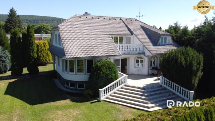 Reality RADO | Rodinná vila s pozemkom 2651 m2, Trenčín - Hanzlíková