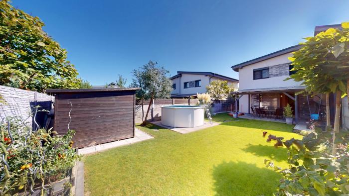 Reality 4i. RD kol. 2017, Slovenský Grob, lokalita Malý Raj, len 15km od BAA, 2x kúpeľňa, KLÍMA, 2x parking