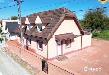 Reality RADO | 6-izbový rodinný dom, pozemok 516m2, garáž 20 m2  | Horňany
